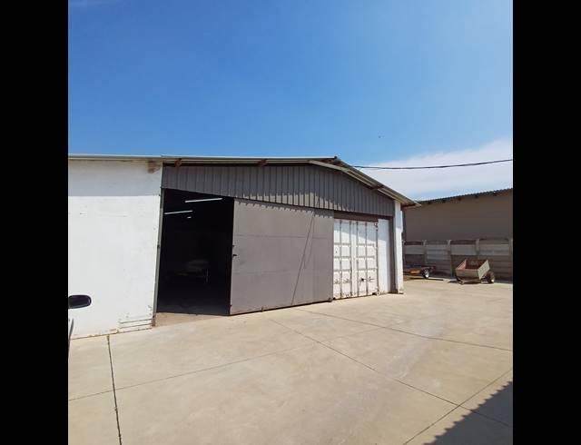 3 BEDROOM HOUSE FOR SALE IN THREE RIVERS